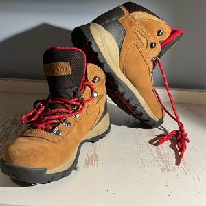 Columbia Women’s Newton Hiking Boot - 6.5 - Great Condition